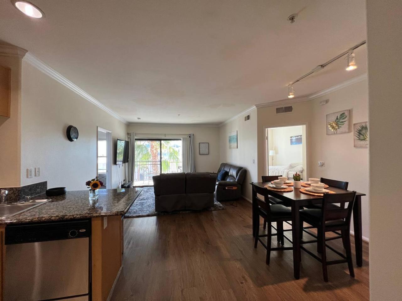 Socal La Lux On 3Rd Los Angeles Exterior photo